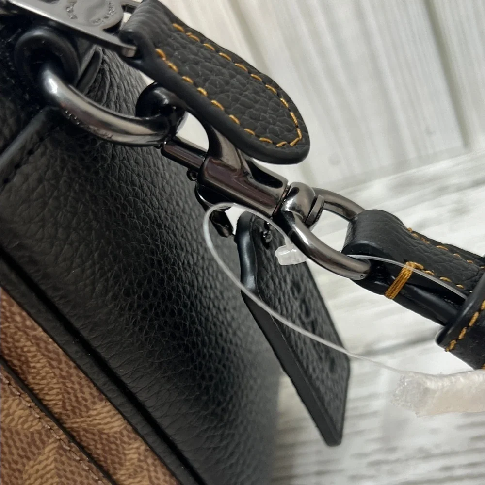 Coach stylish messenger